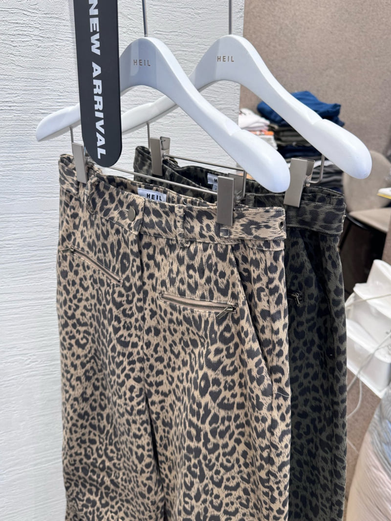 Heil - Korean Women Fashion - #momslook - Leopard Zipper Pants - 7