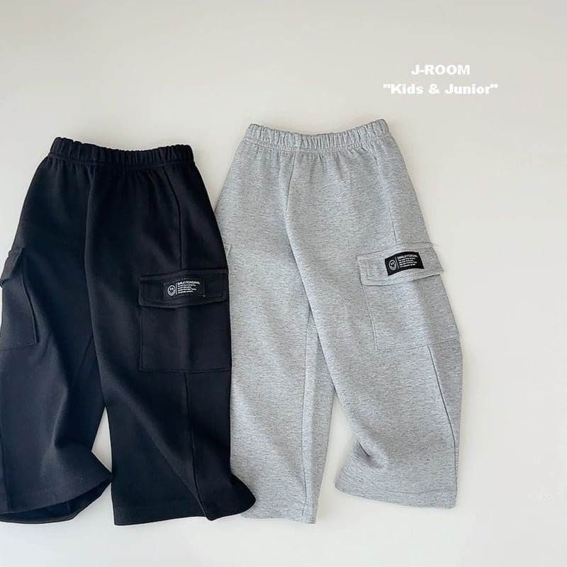 J-Room - Korean Children Fashion - #kidsshorts - Pocket Label Wide Cargo Pants - 2