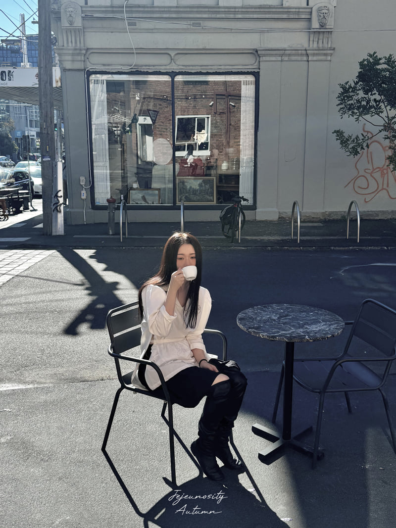 Jejeunosity - Korean Women Fashion - #momslook - Lucky Blouse - 4