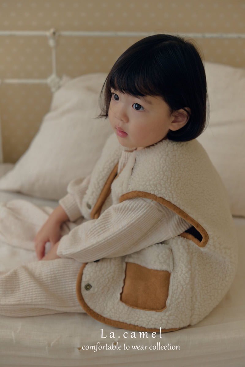 La Camel - Korean Baby Fashion - #babyoutfit - Teddy Reversible Shearling Vest - 9