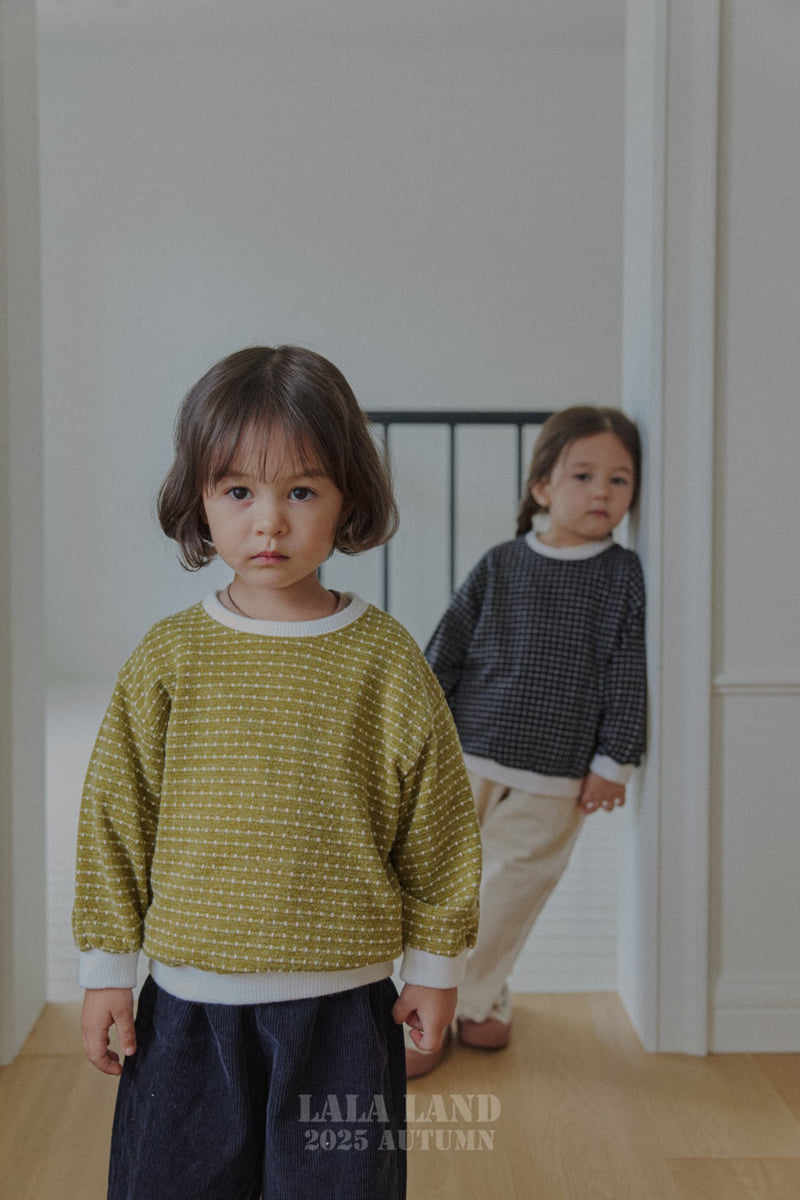 Lalaland - Korean Baby Fashion - #babyboutiqueclothing - kids Dot Dot Knit Sweatshirt