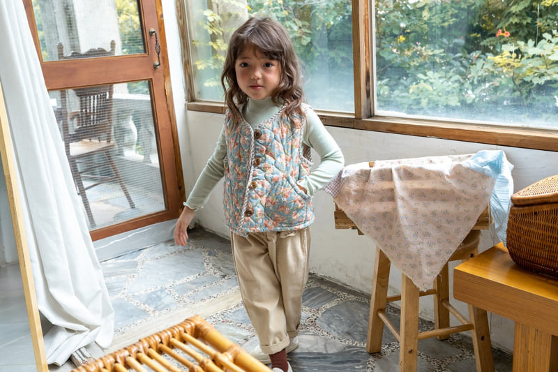 Milk Powder - Korean Children Fashion - #kidsshorts - Peach Padded Vest - 7