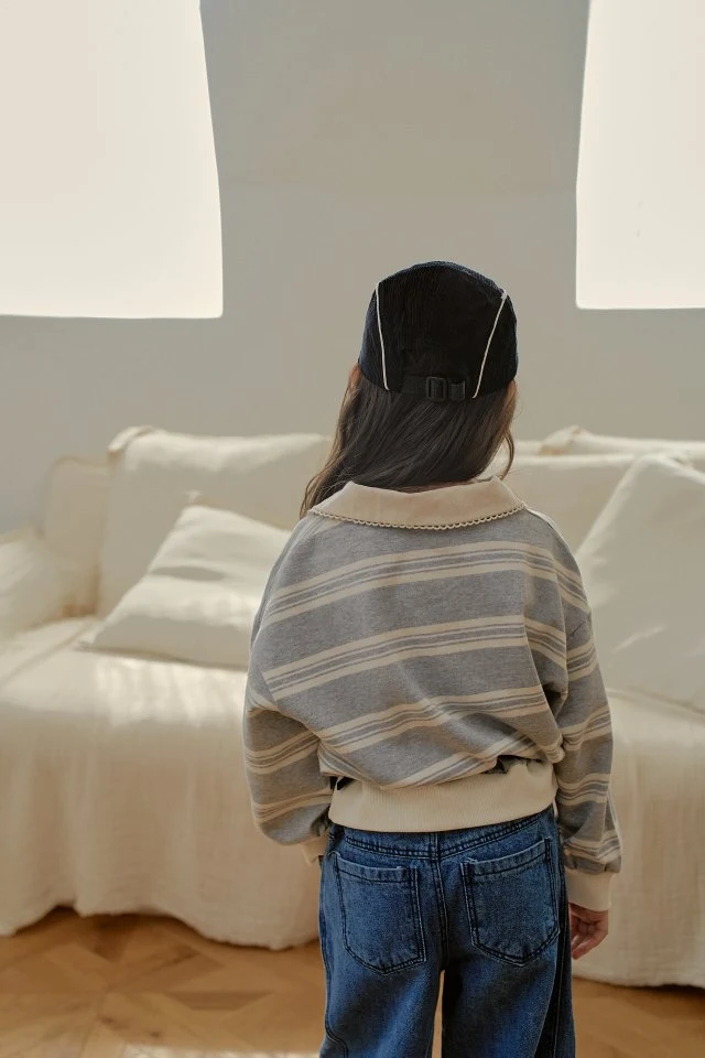 Momo Ann - Korean Children Fashion - #kidsstore - Collar Sweatshirt - 6