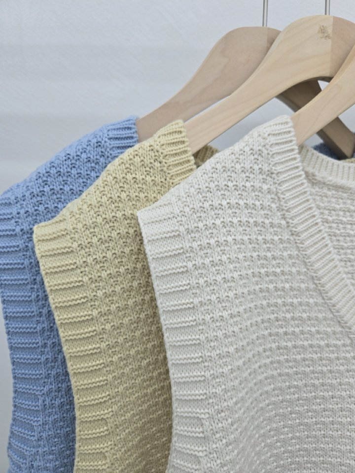 Most - Korean Women Fashion - #momslook - Sting Vest - 4