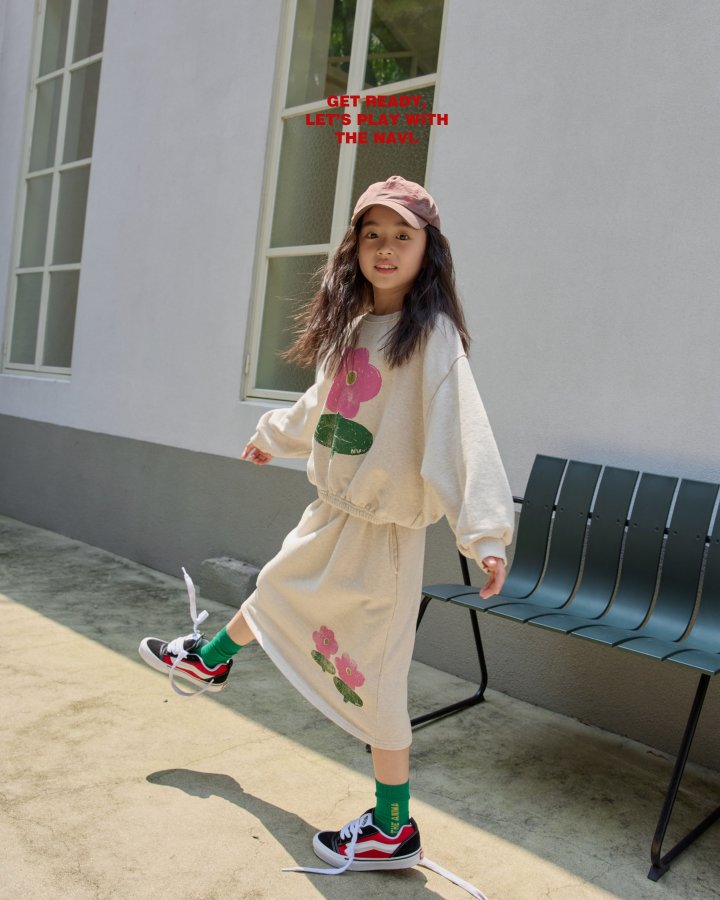 Navi - Korean Children Fashion - #fashionkids - Lily Crop Sweatshirt - 2