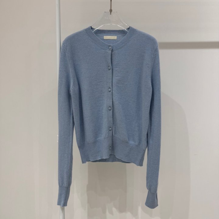 Neroli36 - Korean Women Fashion - #romanticstyle - Bean Button Cardigan - 2