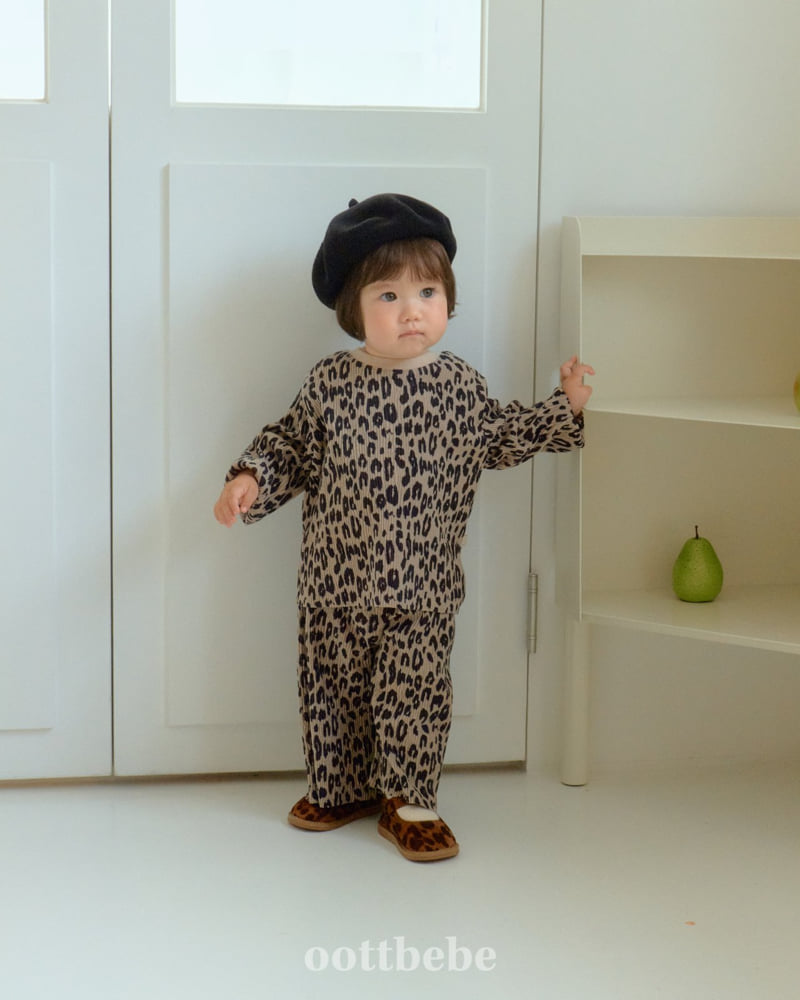 Oott Bebe - Korean Baby Fashion - #babyootd - Leopard Pleated Set