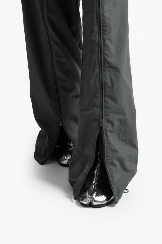 Paper Moon - Korean Women Fashion - #momslook - Front Zipped Open Banding Nylon Trouser - 6