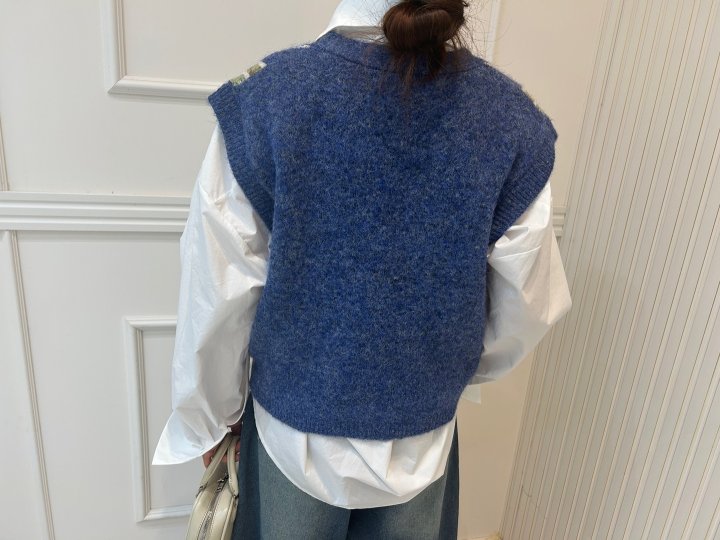 Pearls room - Korean Women Fashion - #womensfashion - Solid Vest - 4
