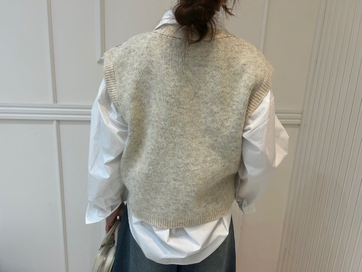 Pearls room - Korean Women Fashion - #momslook - Solid Vest - 9