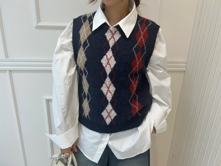 Pearls room - Korean Women Fashion - #momslook - Dia Vest - 2