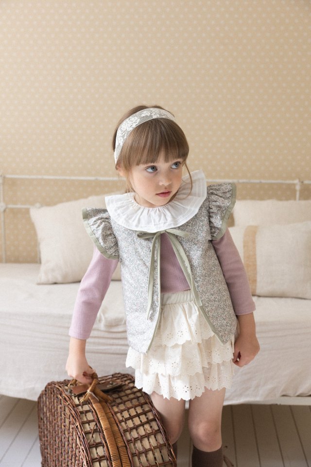Perrobebe - Korean Children Fashion - #prettylittlegirls - Hannah Pintuck Frill Tee - 7