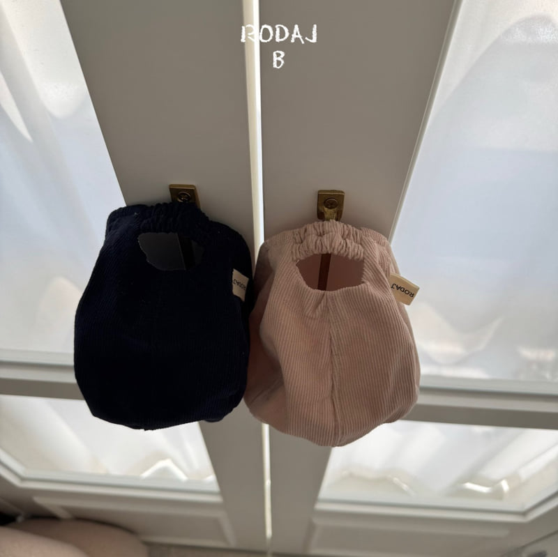 Roda J - Korean Baby Fashion - #babyoninstagram - Bebe Corduroy Cap - 4