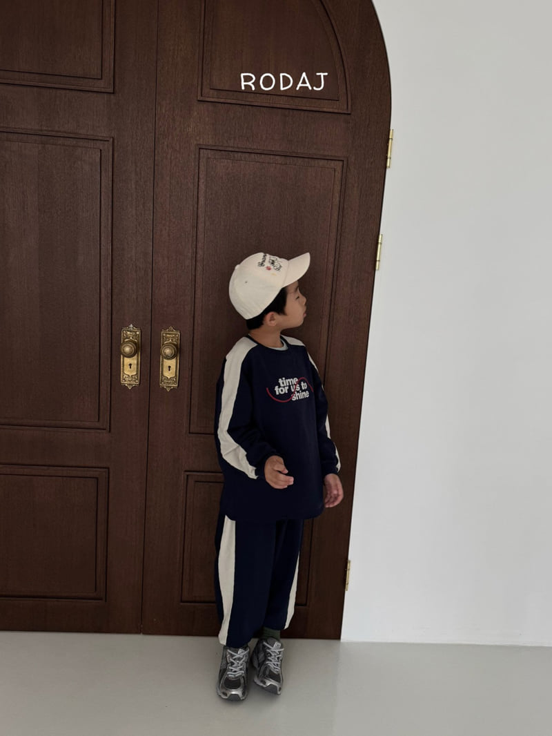 Roda J - Korean Children Fashion - #stylishchildhood - Earth Sweatshirt - 12