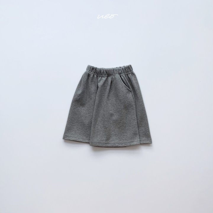 U Eo - Korean Children Fashion - #kidzfashiontrend - Flare Bermuda Pants - 4