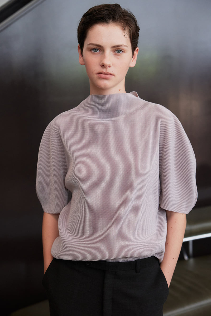 Understanding - Korean Women Fashion - #restrostyle - Volume Bell Pleats Blouse - 6