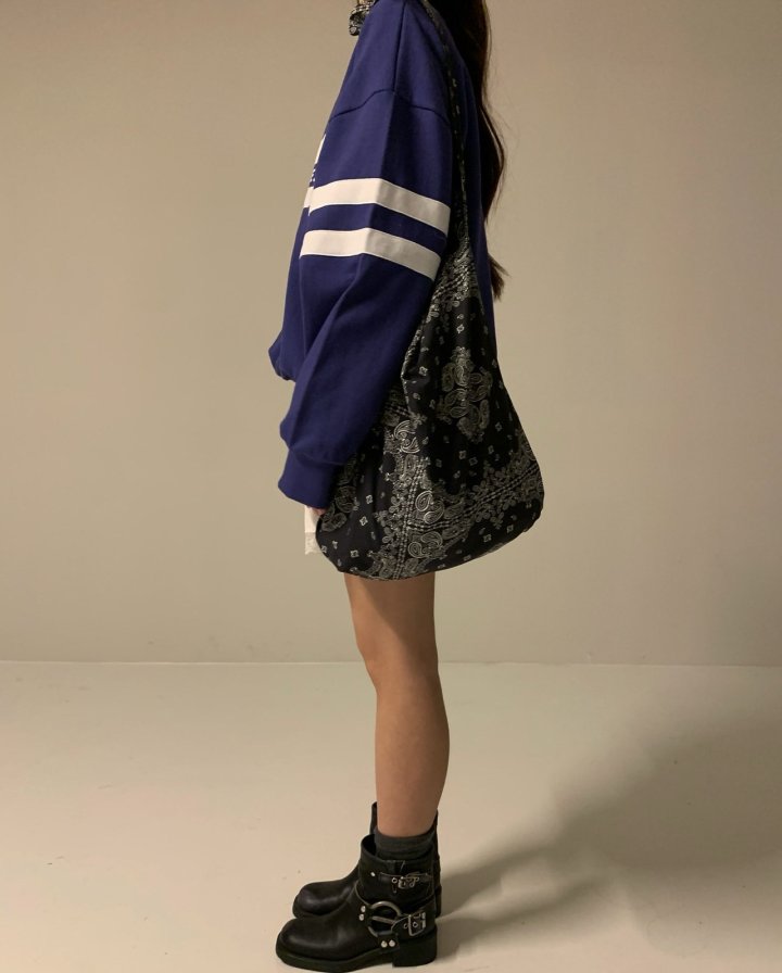 Via - Korean Women Fashion - #womensfashion - Line Sweatshirts - 4