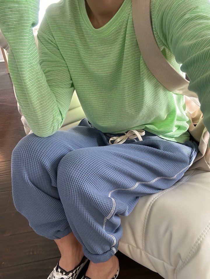 Via - Korean Women Fashion - #vintagekidsstyle - Boda Stripe Long Sleeved Tee - 4