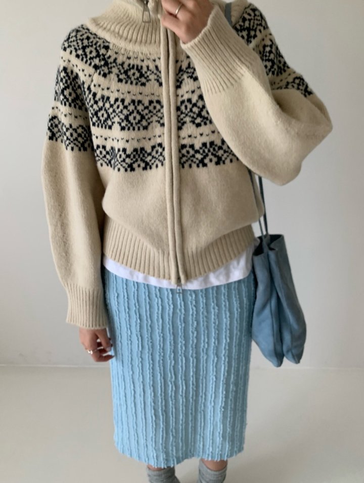 Via - Korean Women Fashion - #romanticstyle - Snow Flower Zip-up Knit Cardigan - 8