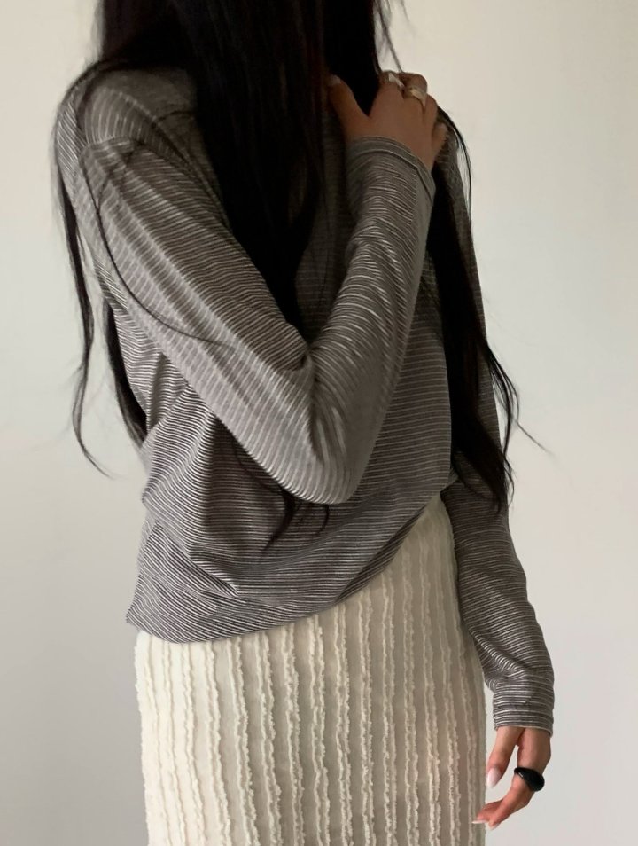 Via - Korean Women Fashion - #thatsdarling - Boda Stripe Long Sleeved Tee - 9