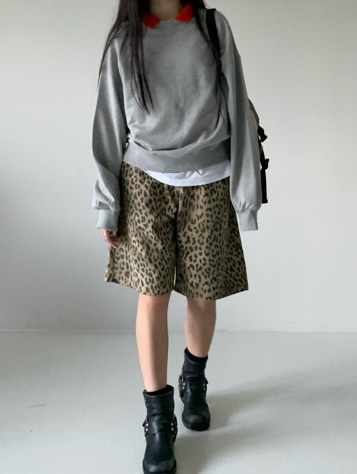 Via - Korean Women Fashion - #vintageinspired - Collar Sweatshirts