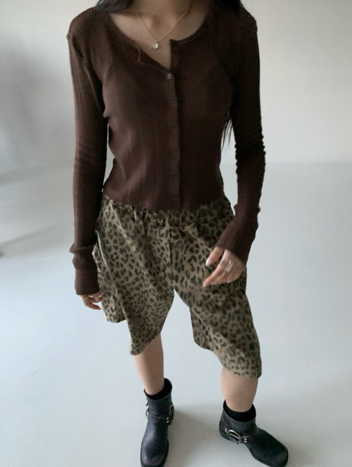 Via - Korean Women Fashion - #womensfashion - Hope Leopard Banding Half Pants - 6