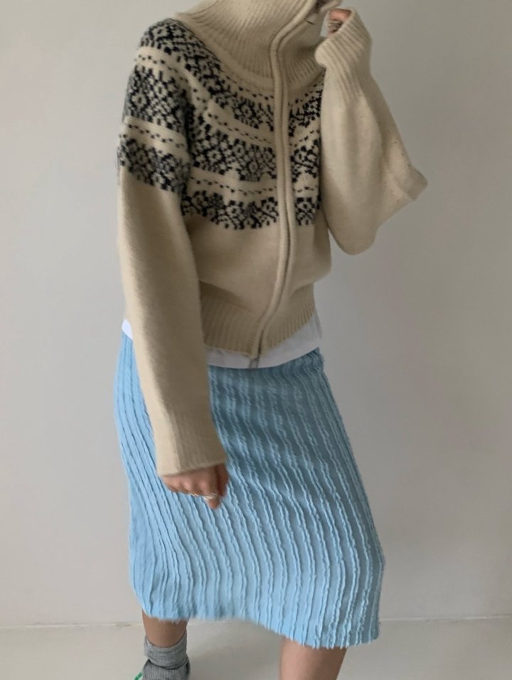 Via - Korean Women Fashion - #womensfashion - Snow Flower Zip-up Knit Cardigan - 3
