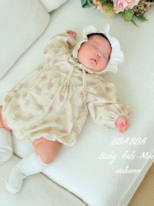 Bella Flower Suit Bonnet Set