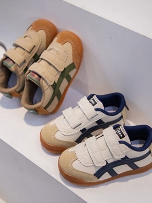 2650 Line Two Sneaker