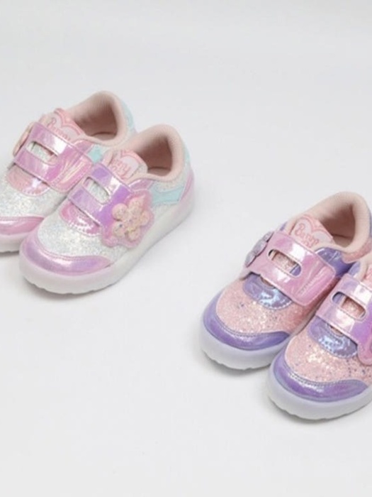 Merry M Pops Sneaker