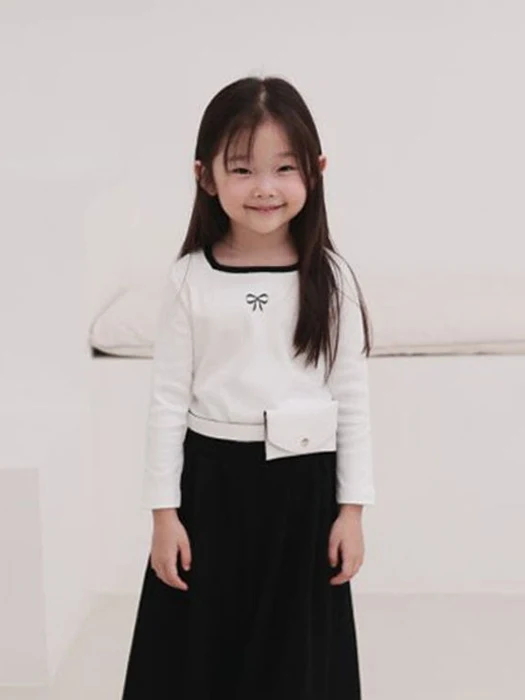 Ribbon Square Tee
