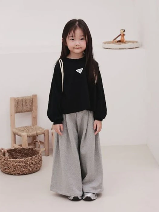Two-Tuck Wide Pants