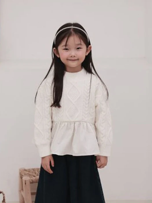 Cable Frill Knit Tee