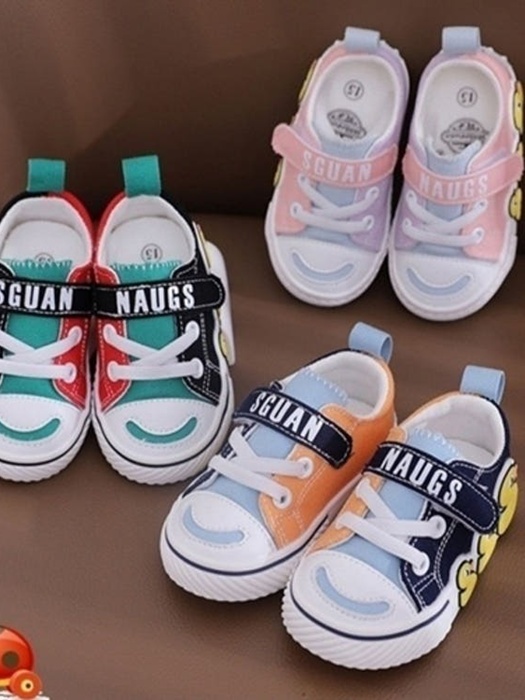 Color Converse Sneaker
