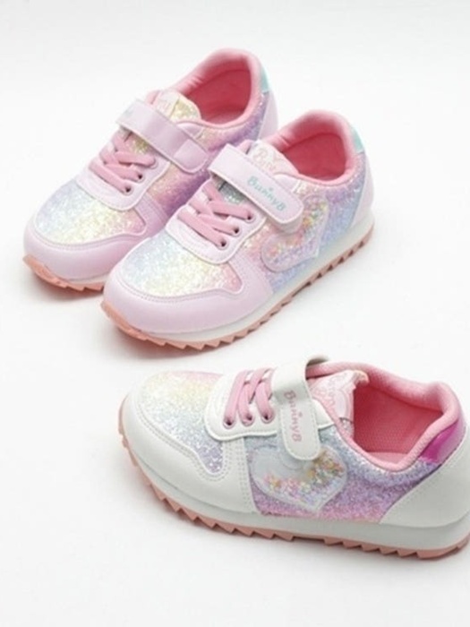 Merry M Glossy Sneaker