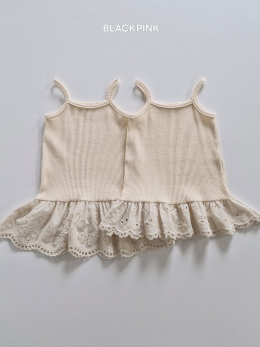 Layered Lace Autumn Sleeveless Layered Lace Autumn Sleeveless