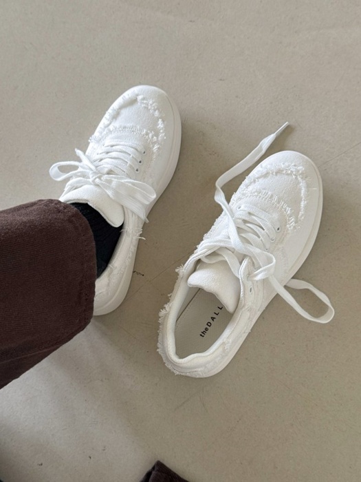 Denim Point Unique Sneakers