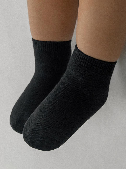 The Basic Socks 3-color Set (set of 5) The Basic Socks 3-color Set (set of 5)