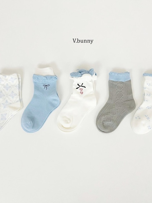 Sky Ribbon Socks Set Sky Ribbon Socks Set