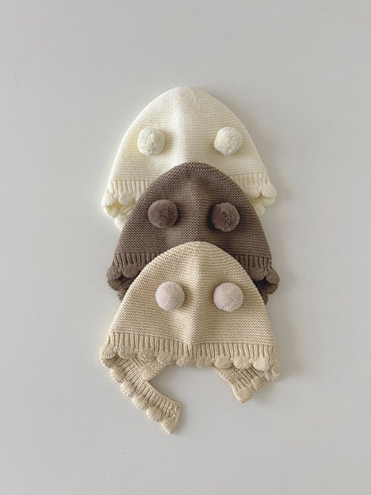 Fluffy Pompom Knit Hat