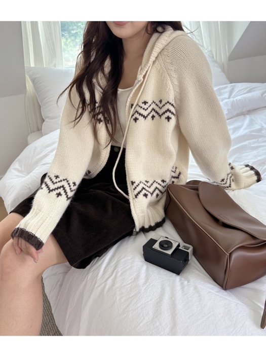 Wished Hood Knit Zip-up
