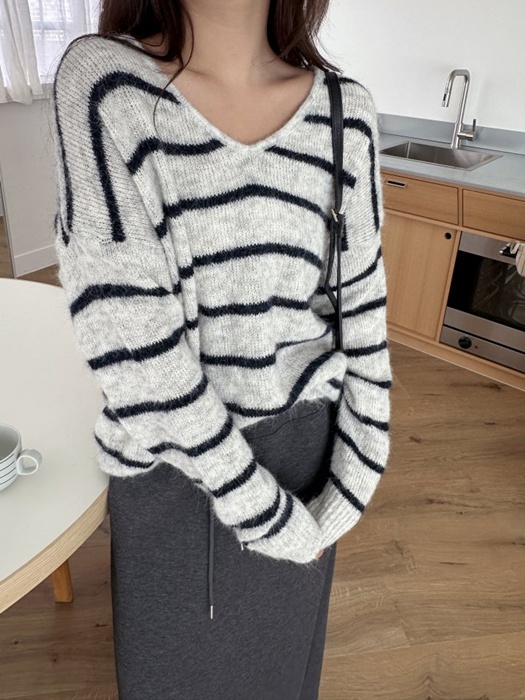 There V-neck Stripe Knit Pullover There V-neck Stripe Knit Pullover