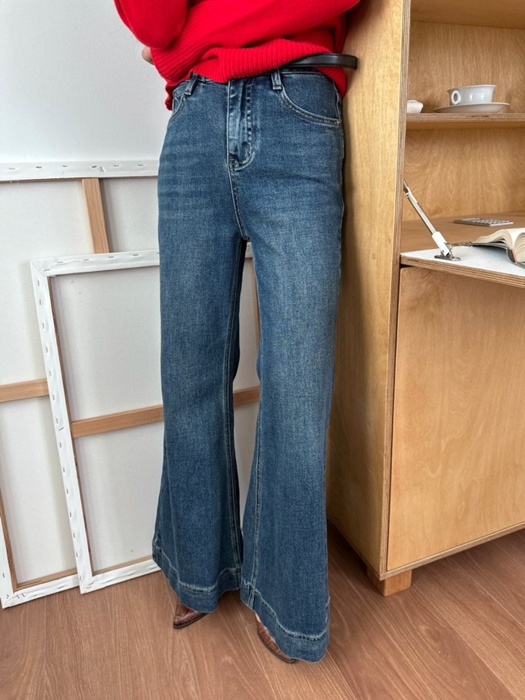 999 Bootscut Denim Pants