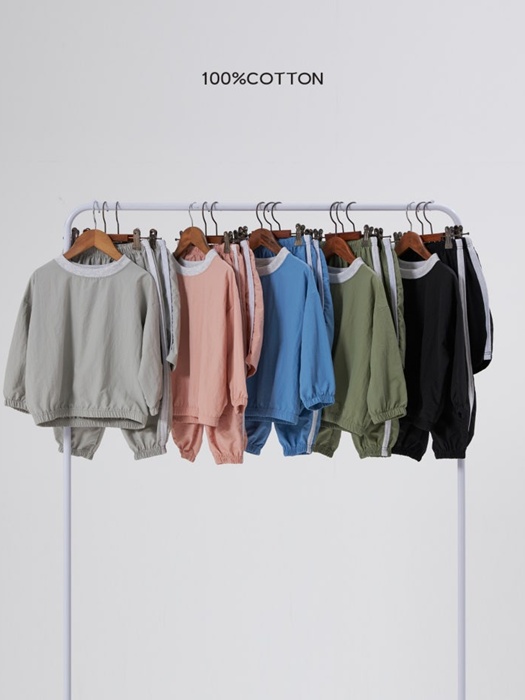 Woven Windbreaker Set (set of 3) Woven Windbreaker Set (set of 3)