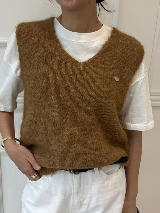 Wool V-neck Vest