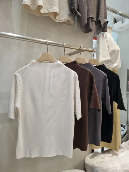 Pleated Half Sleeve Tee Pleated Half Sleeve Tee