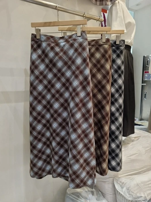 Check Bias Skirt Check Bias Skirt
