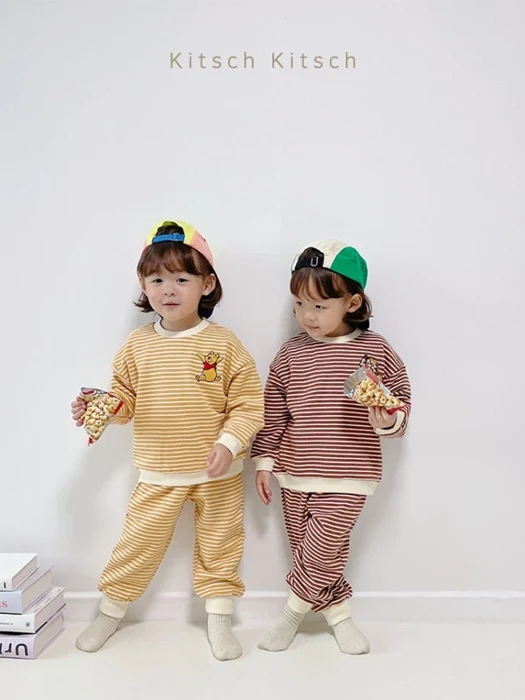 Thick D Striped Set