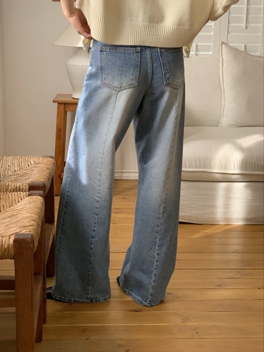 Back Slit Wide Straight Denim Pants Back Slit Wide Straight Denim Pants