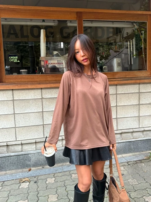 Pintuck Raglan Tee Pintuck Raglan Tee